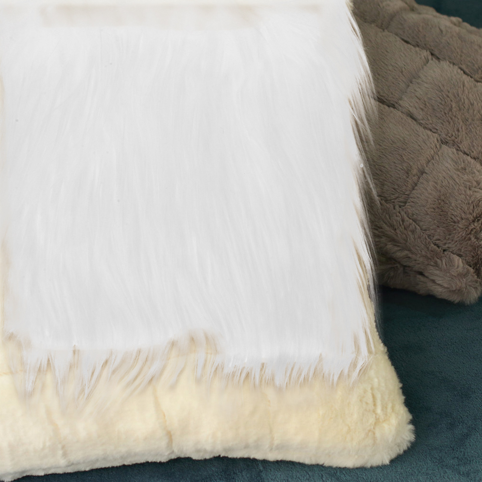 2 Buah Kain Imitasi Bulu Panja - Sewing In Textile ulasan dan harga